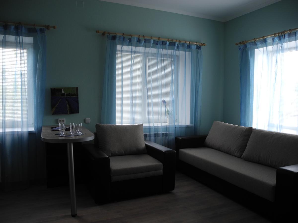 Hotel Falvarak Braszlav Kültér fotó