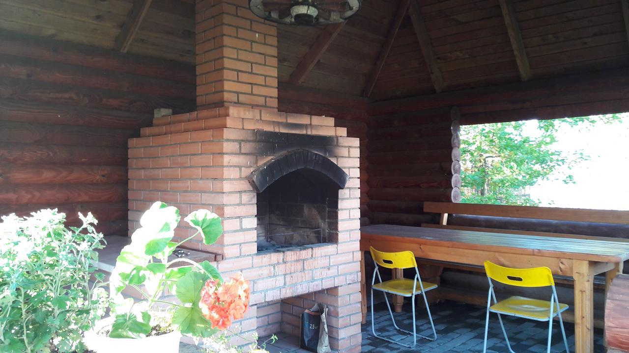 Hotel Falvarak Braszlav Kültér fotó
