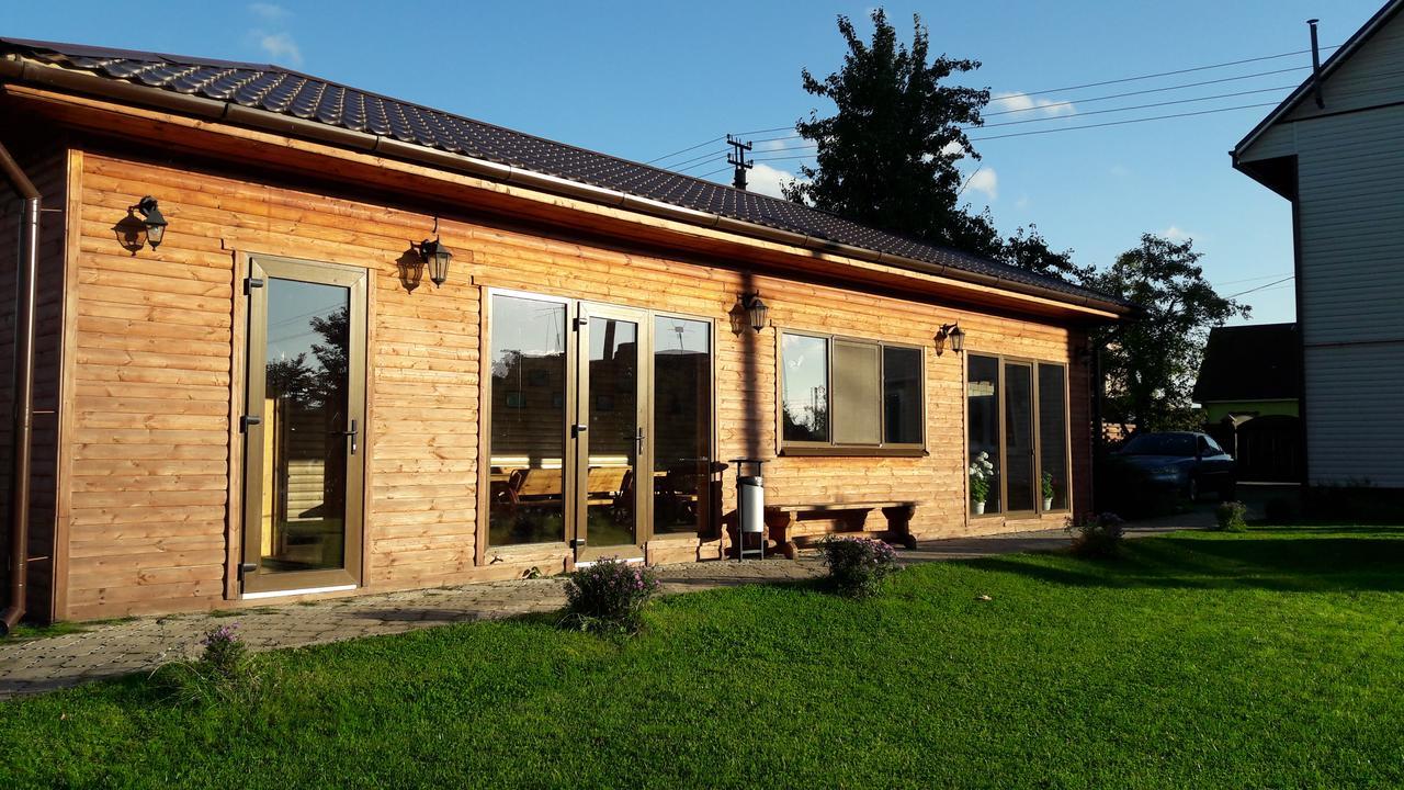 Hotel Falvarak Braszlav Kültér fotó